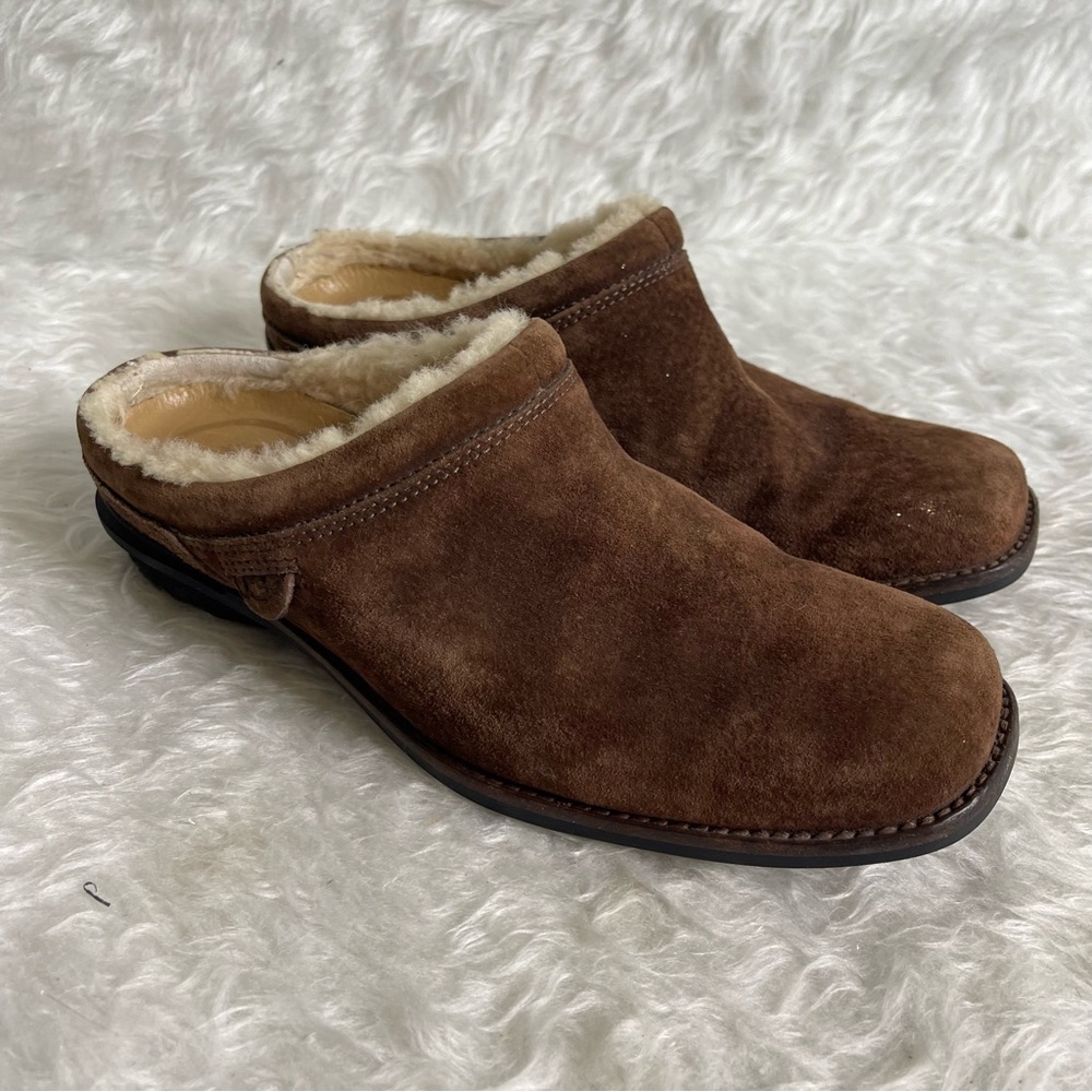 UGG Australia Shoreham Clog Mule 6.5 Brown  Suede Shearling Slipper